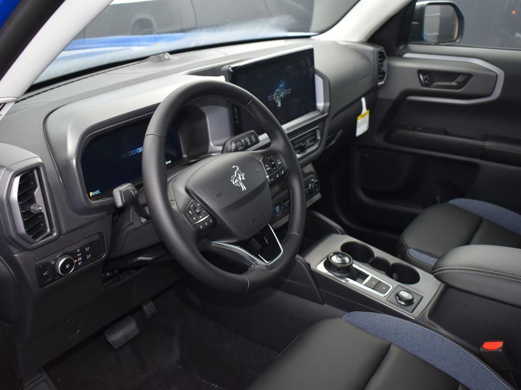 new 2025 Ford Bronco Sport car, priced at $39,999