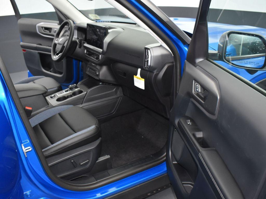 new 2025 Ford Bronco Sport car, priced at $39,999