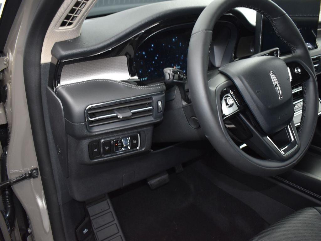 new 2025 Lincoln Corsair car, priced at $51,988
