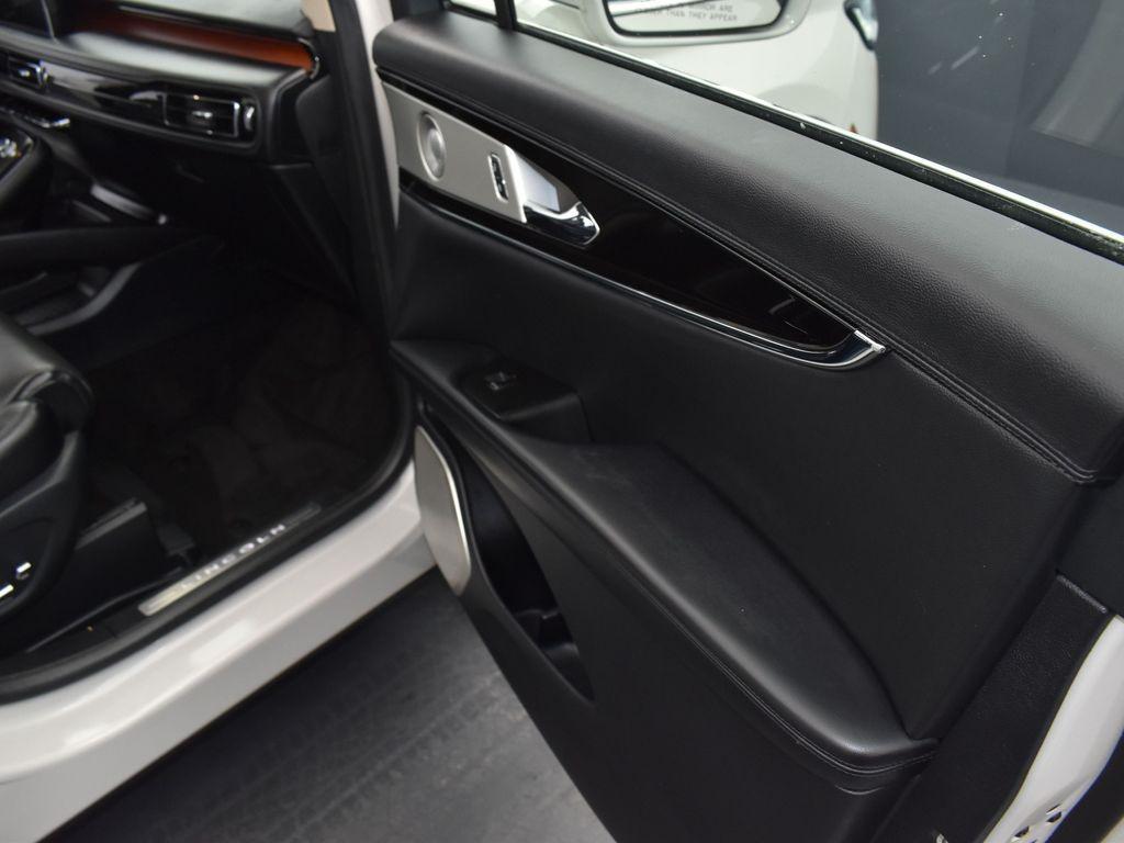 used 2021 Lincoln Nautilus car, priced at $27,016