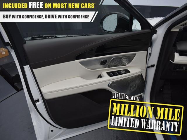 new 2025 Lincoln Nautilus car, priced at $69,912