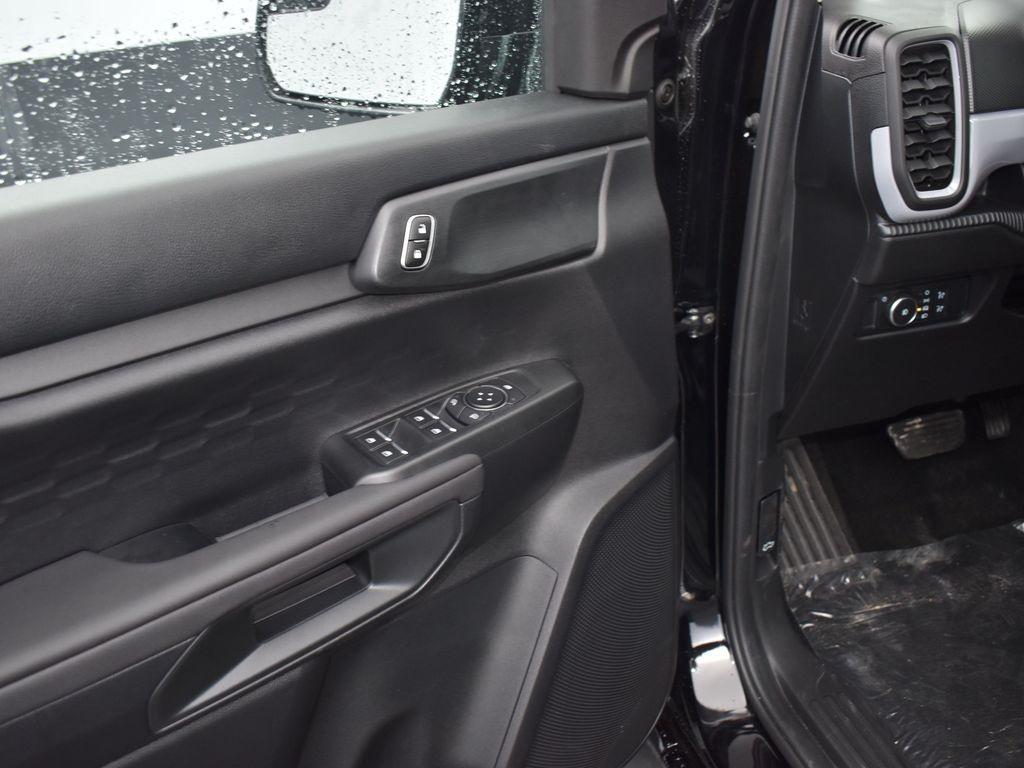 new 2025 Ford Ranger car, priced at $36,435