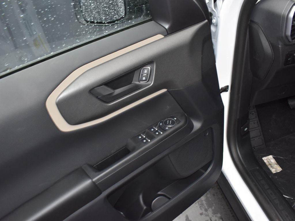 new 2025 Ford Bronco Sport car, priced at $31,940