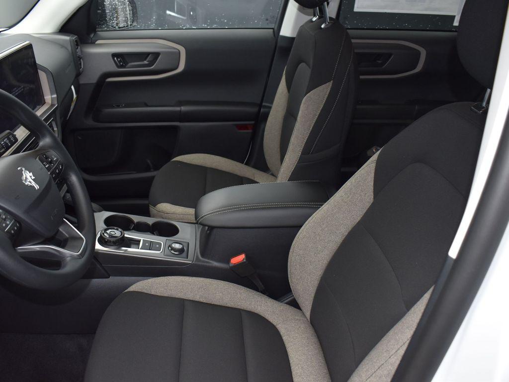 new 2025 Ford Bronco Sport car, priced at $31,940