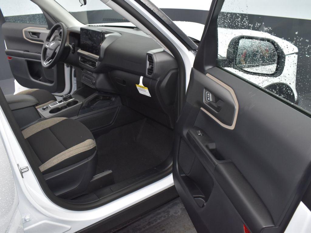 new 2025 Ford Bronco Sport car, priced at $31,940