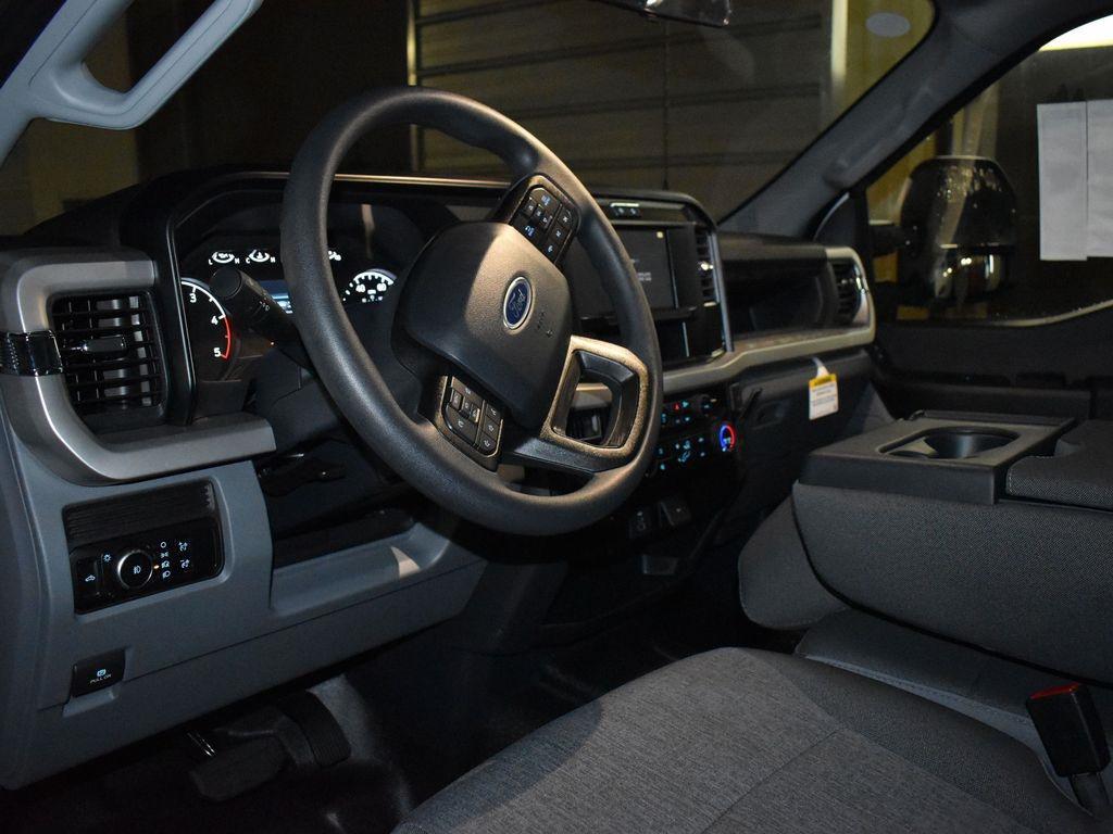 new 2025 Ford F-350 car, priced at $63,530