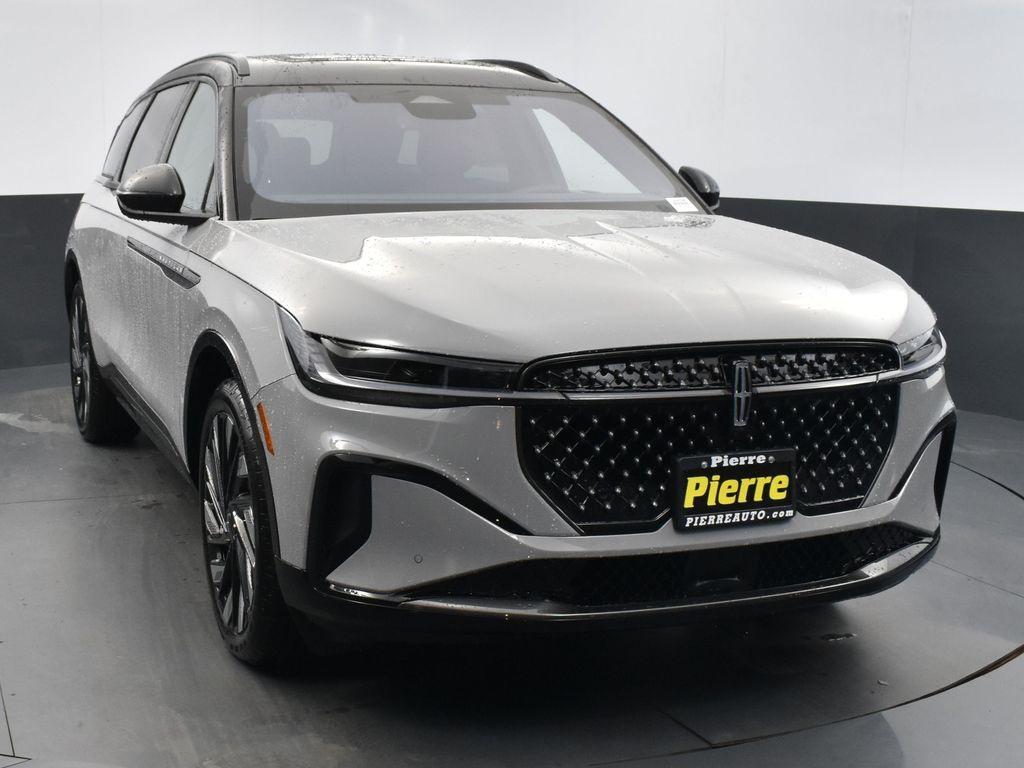 new 2026 Lincoln Nautilus car, priced at $69,025