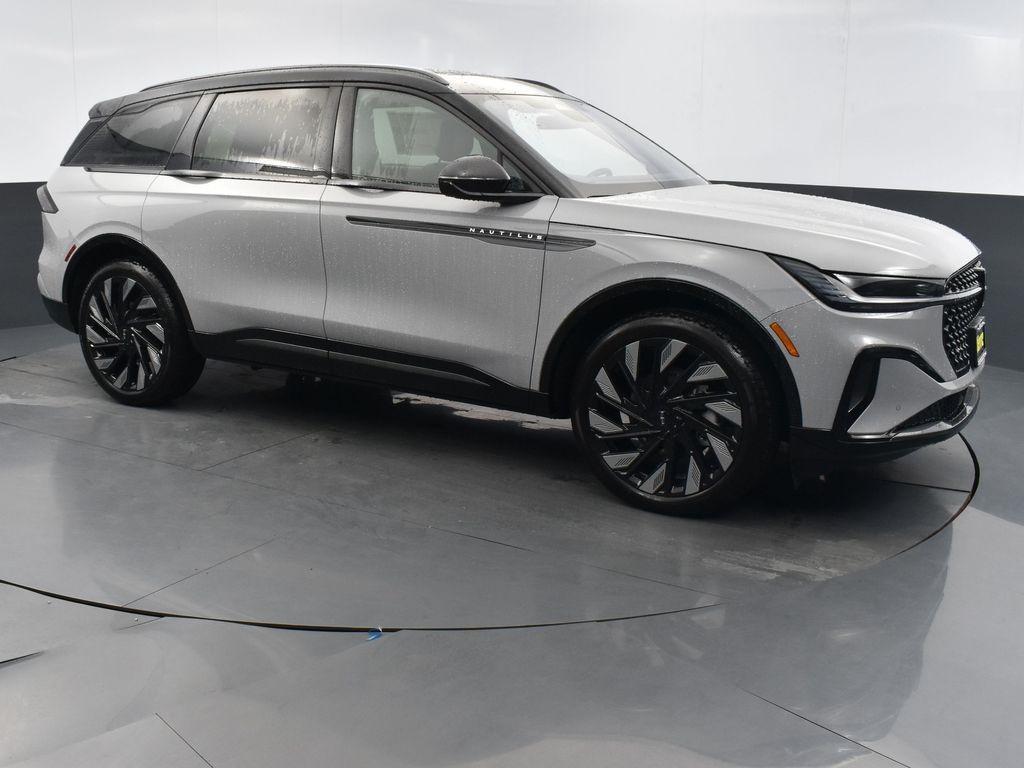 new 2026 Lincoln Nautilus car, priced at $69,025