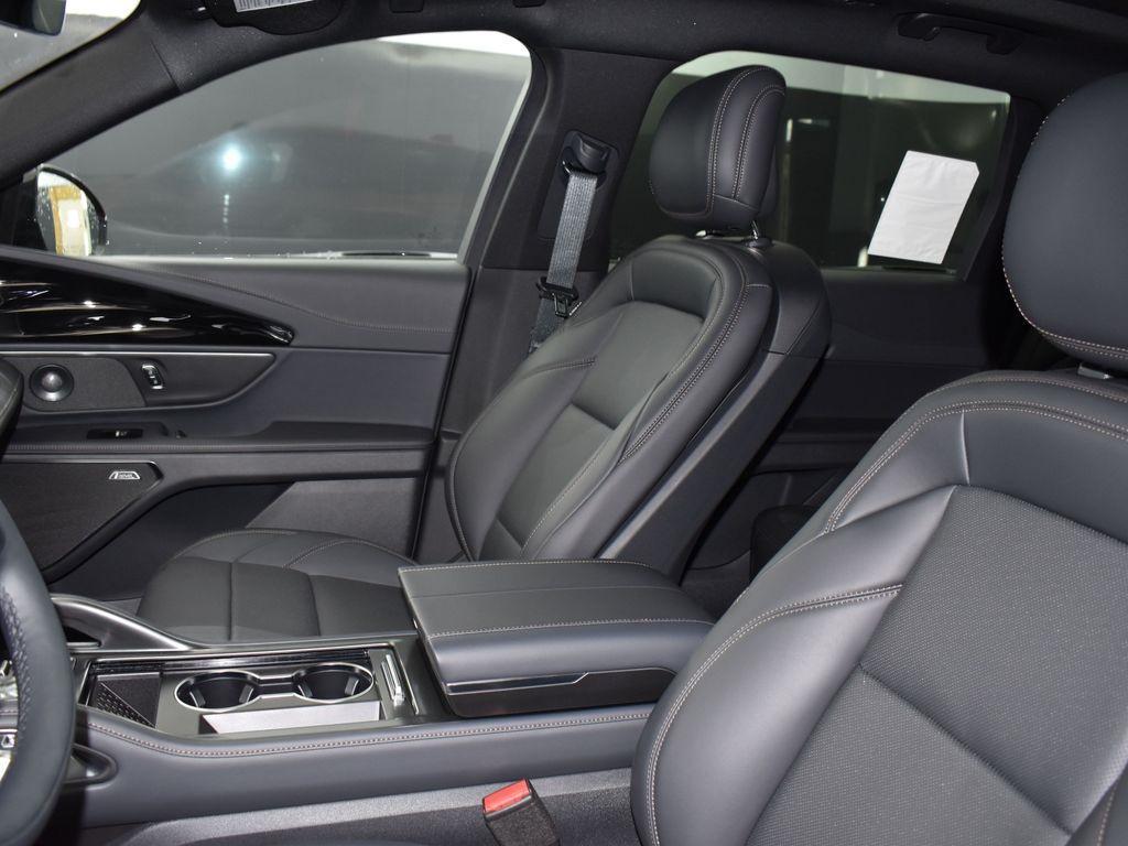 new 2025 Lincoln Nautilus car, priced at $61,900