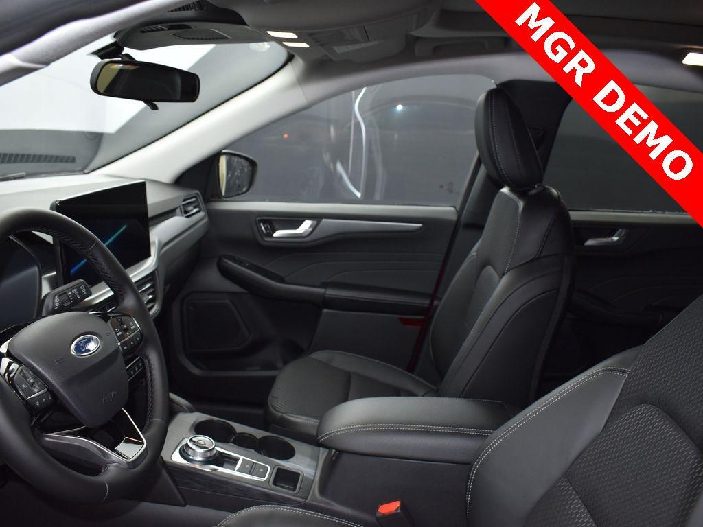 new 2025 Ford Escape PHEV car, priced at $36,139