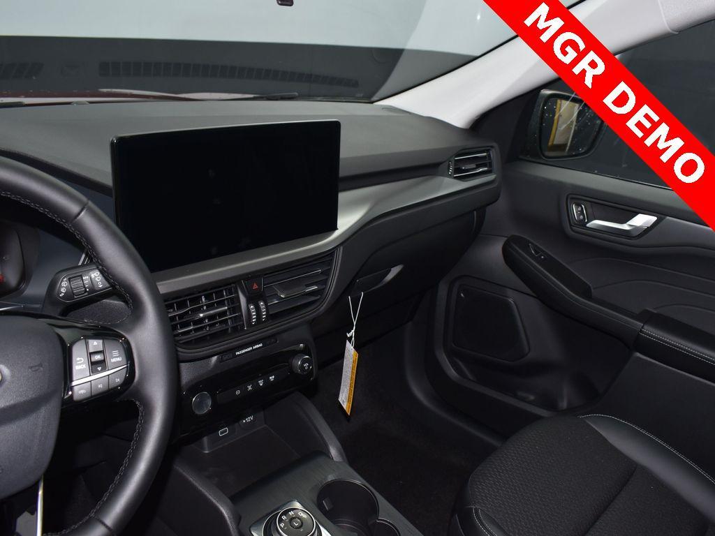 new 2025 Ford Escape PHEV car, priced at $36,139