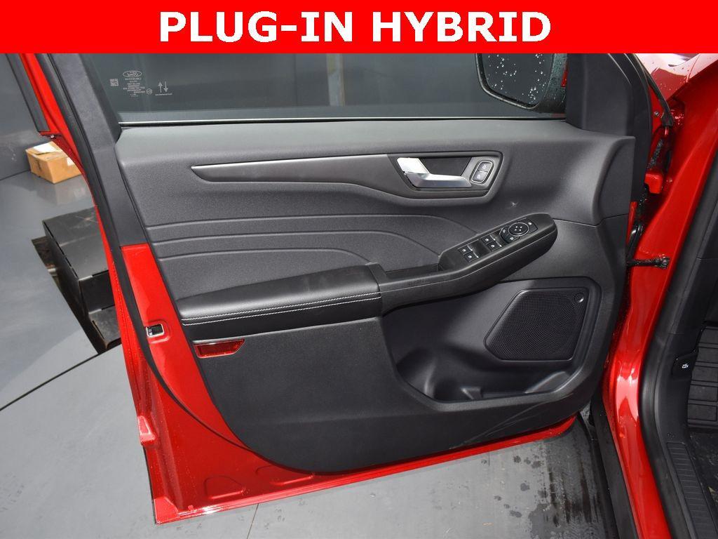 new 2025 Ford Escape PHEV car, priced at $34,140