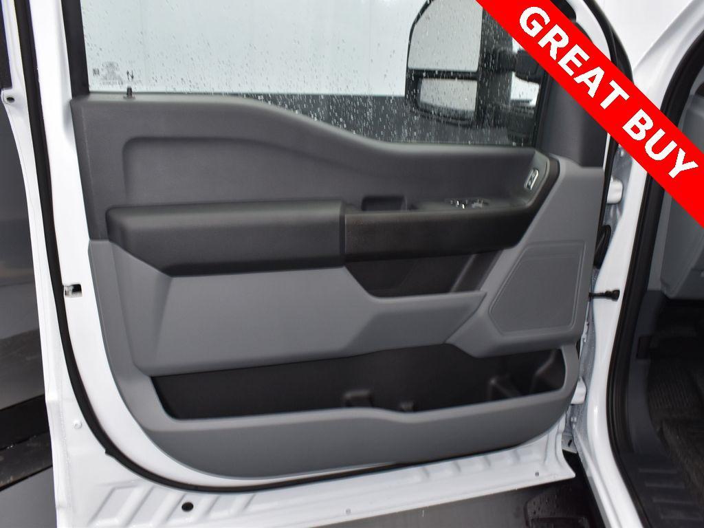 new 2024 Ford F-350 car, priced at $43,995