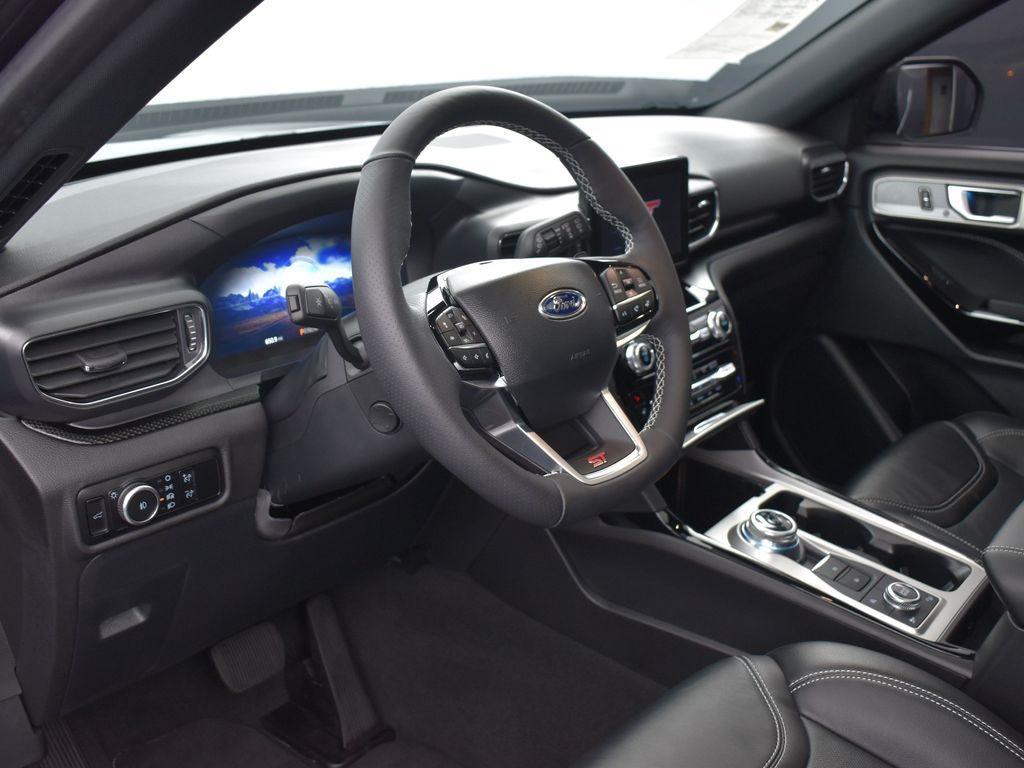 used 2024 Ford Explorer car, priced at $53,978