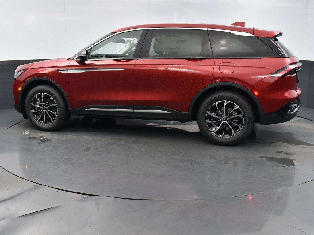 new 2025 Lincoln Nautilus car, priced at $63,570
