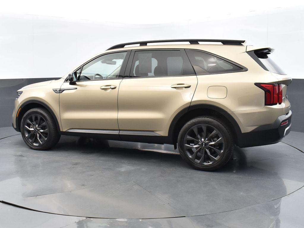 used 2021 Kia Sorento car, priced at $27,031