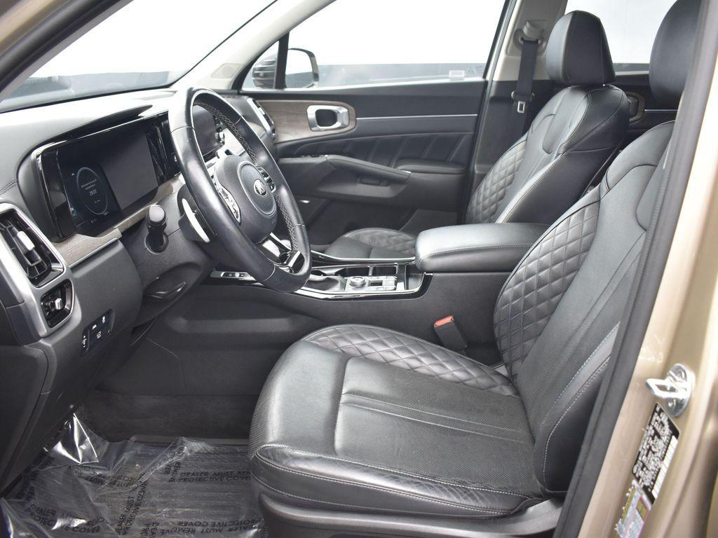 used 2021 Kia Sorento car, priced at $27,031