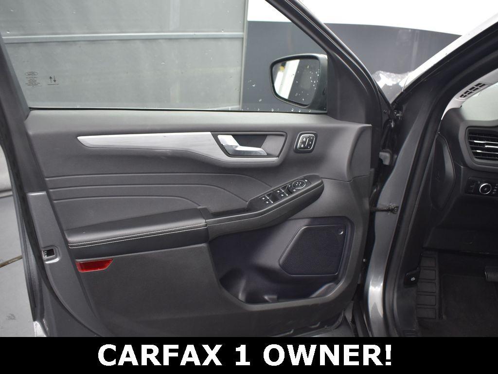 used 2024 Ford Escape car, priced at $25,996