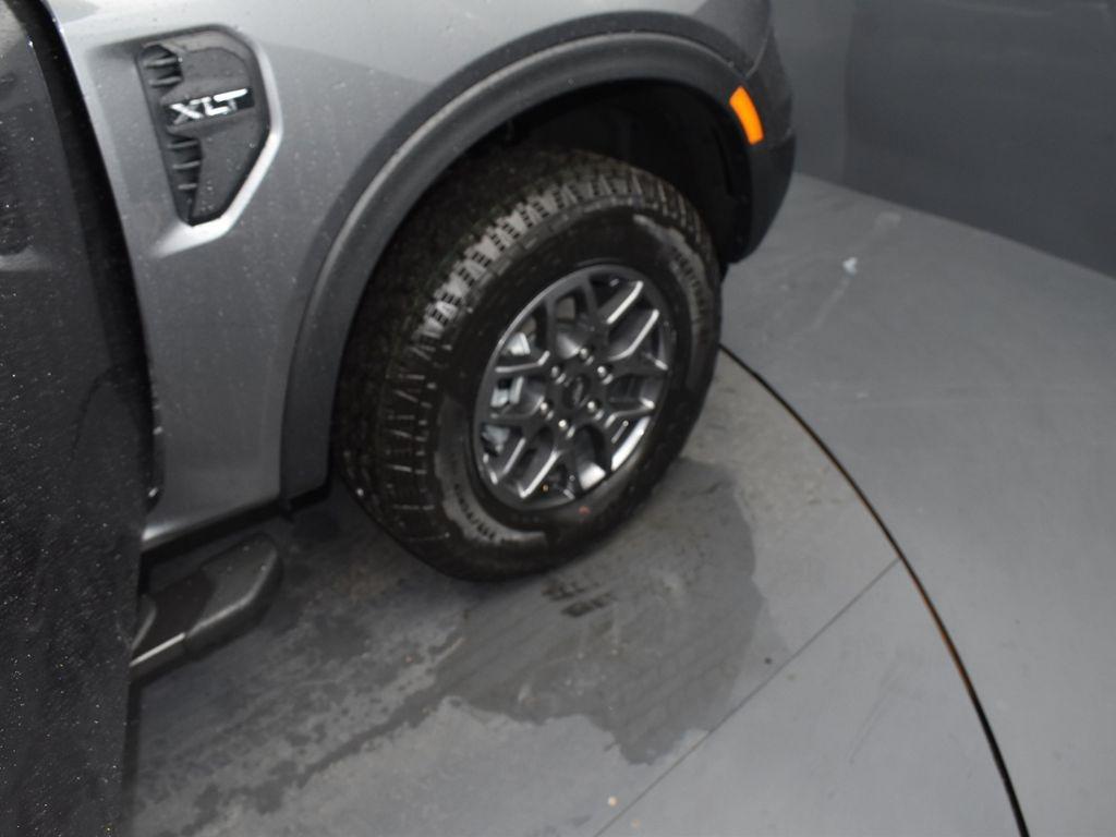 new 2025 Ford Ranger car, priced at $39,995