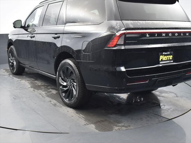 new 2025 Lincoln Navigator car, priced at $99,999