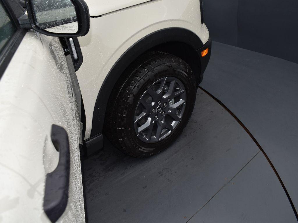 new 2025 Ford Bronco Sport car, priced at $35,205