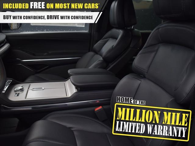 new 2025 Lincoln Navigator car, priced at $104,999