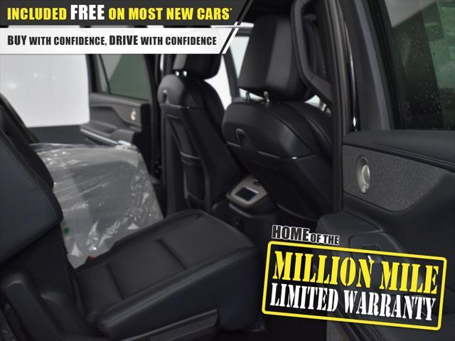 new 2025 Lincoln Navigator car, priced at $104,999