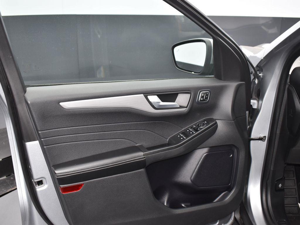 used 2023 Ford Escape car, priced at $24,128