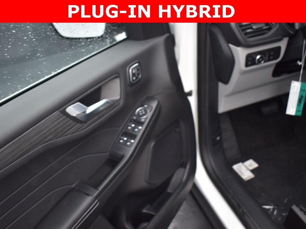 new 2025 Ford Escape PHEV car, priced at $37,888