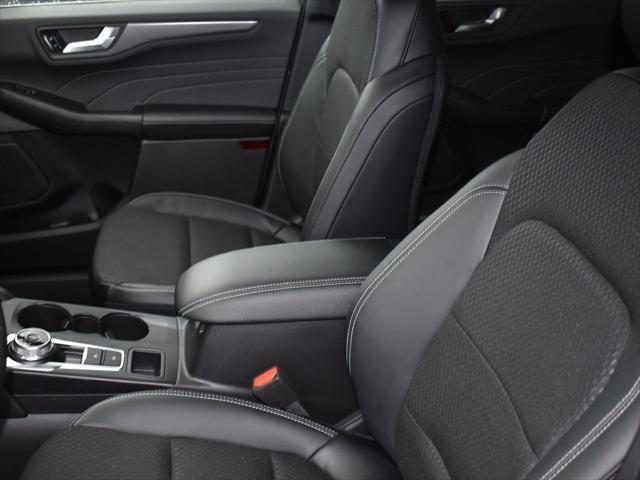 new 2025 Ford Escape PHEV car, priced at $33,248