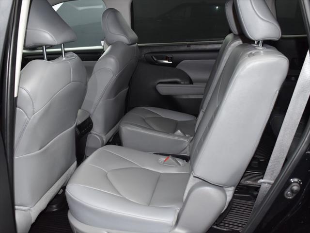 used 2024 Toyota Highlander car, priced at $44,491