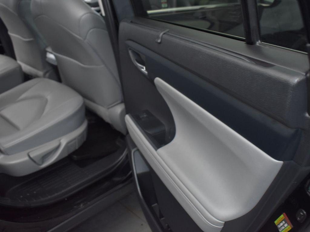 used 2024 Toyota Highlander car, priced at $42,391