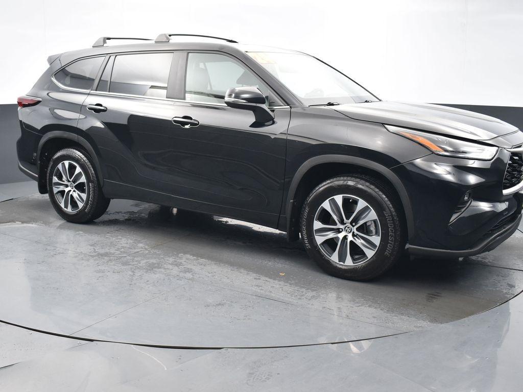 used 2024 Toyota Highlander car, priced at $42,391