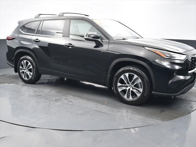 used 2024 Toyota Highlander car, priced at $44,491