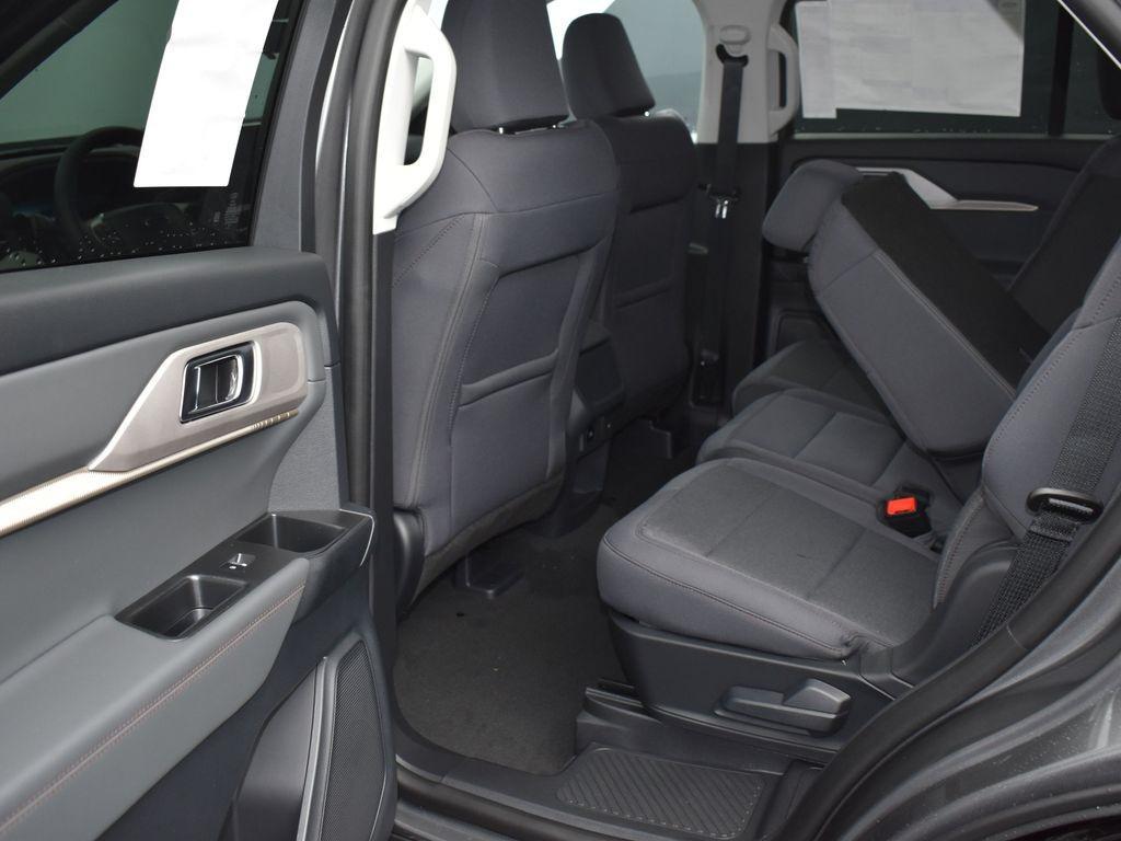 new 2025 Ford Explorer car, priced at $41,588