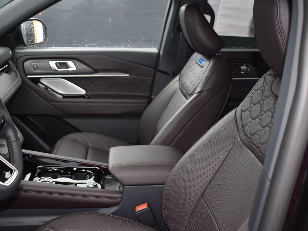 new 2025 Ford Explorer car, priced at $59,845