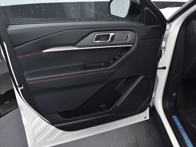 new 2025 Ford Explorer car, priced at $44,580