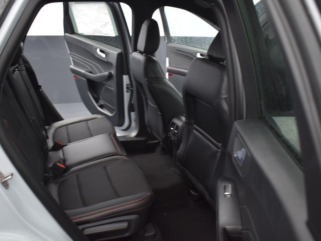 new 2025 Ford Escape car, priced at $30,100