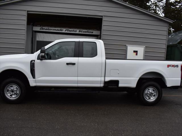 new 2024 Ford F-250 car, priced at $51,999