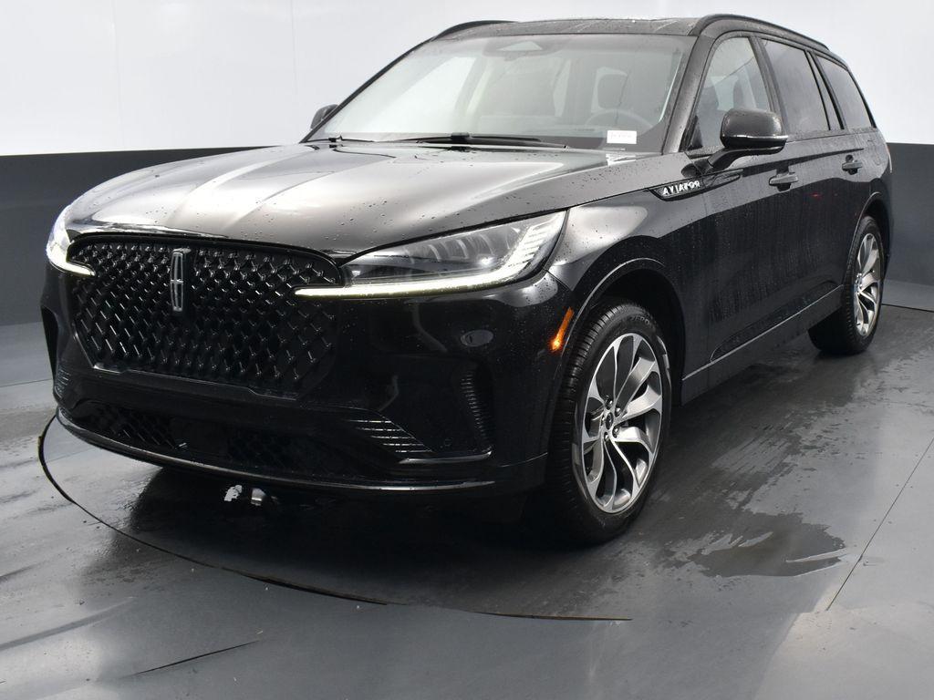 new 2025 Lincoln Aviator car, priced at $70,650