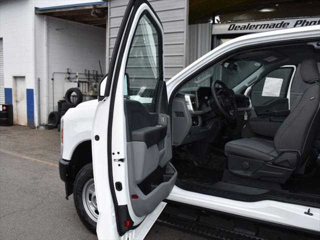 new 2025 Ford F-350 car, priced at $50,170