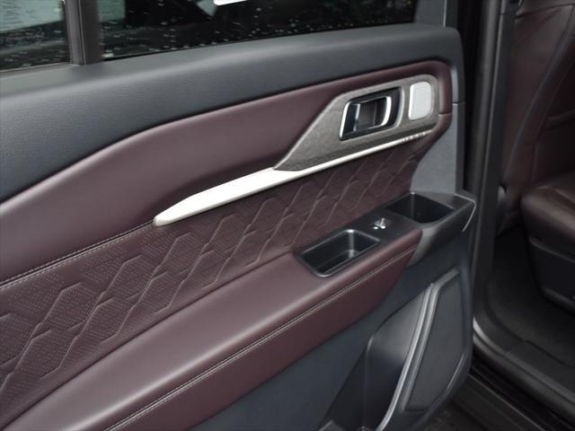 new 2025 Ford Explorer car, priced at $55,556