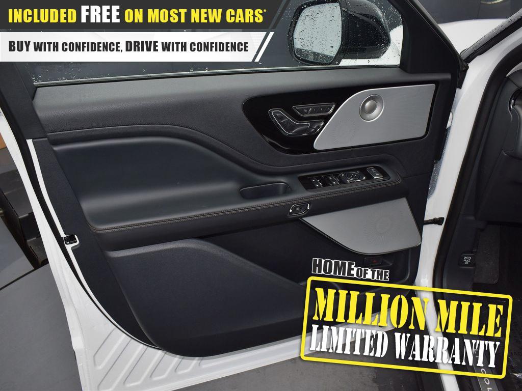 new 2025 Lincoln Aviator car, priced at $78,801
