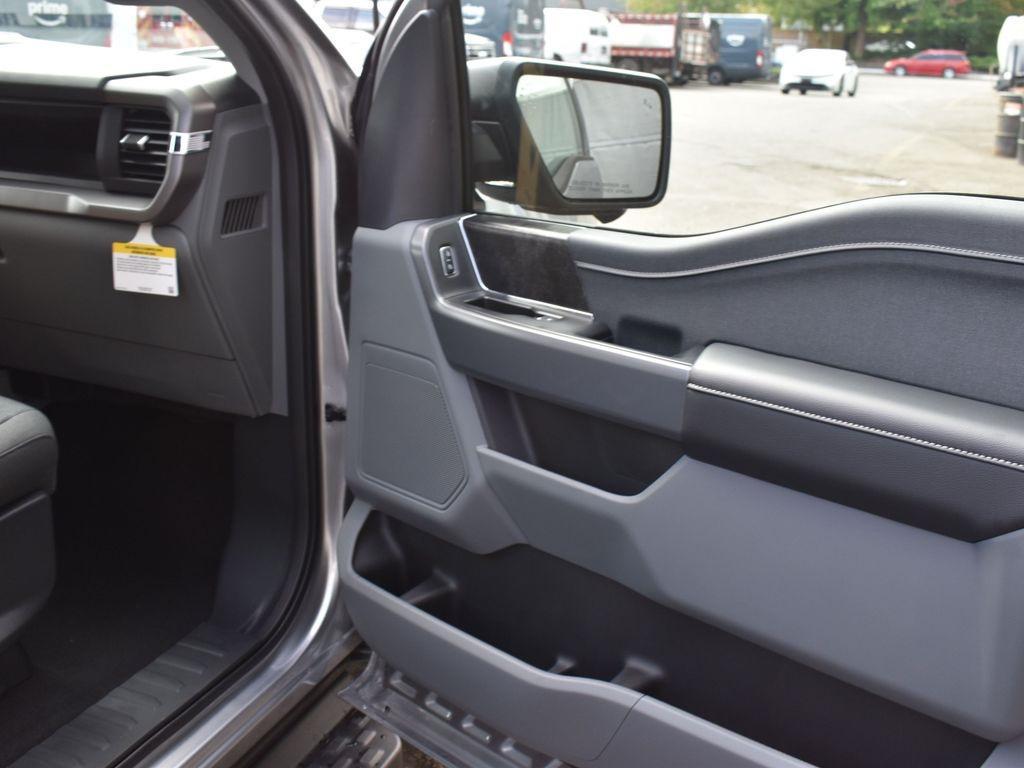 new 2025 Ford F-150 Lightning car, priced at $66,770