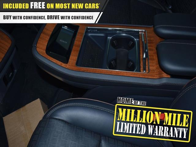 new 2025 Lincoln Navigator car, priced at $118,490