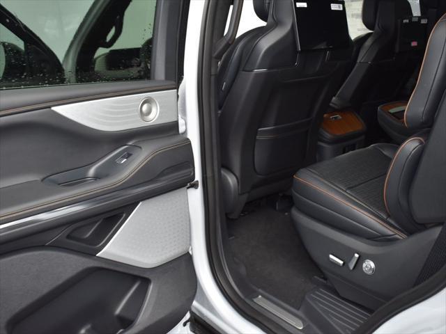 new 2025 Lincoln Navigator car, priced at $119,240