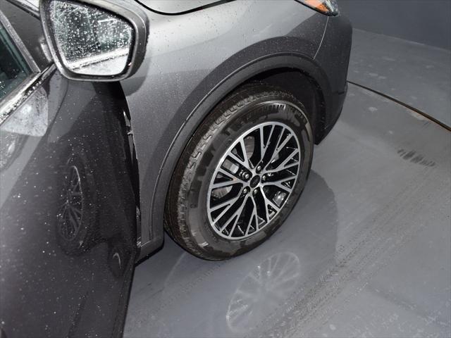 new 2025 Ford Escape PHEV car, priced at $38,925