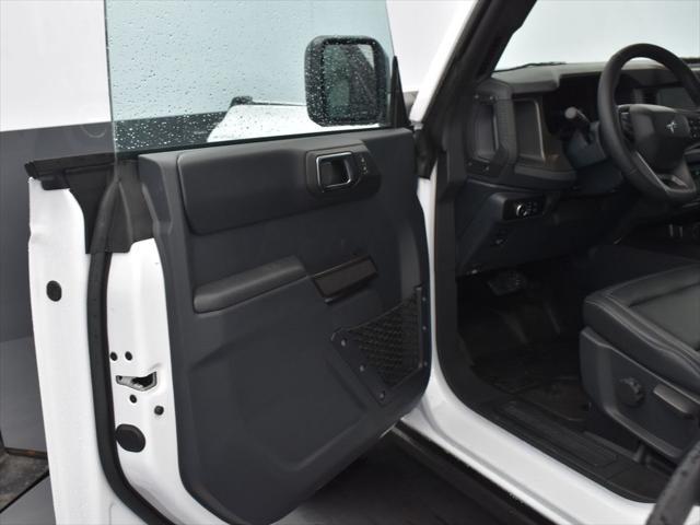 new 2025 Ford Bronco car, priced at $55,999