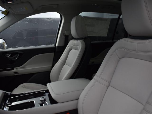 new 2025 Lincoln Aviator car, priced at $66,220