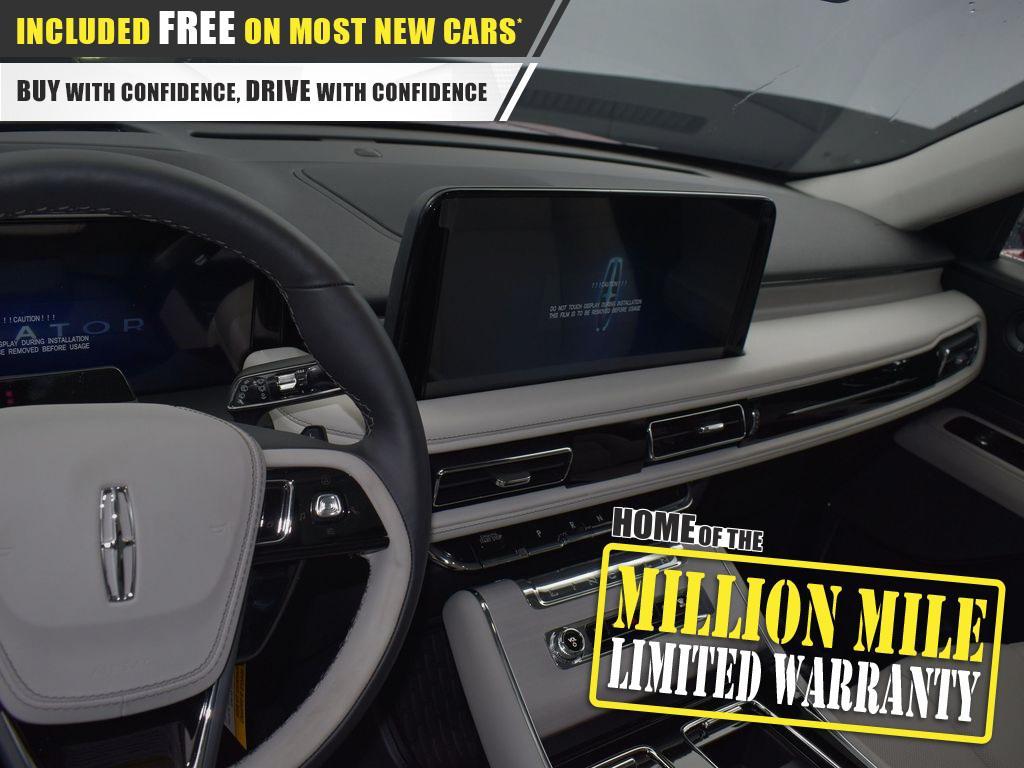 new 2025 Lincoln Aviator car, priced at $73,375